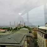 Lausos Sultanahmet 4*