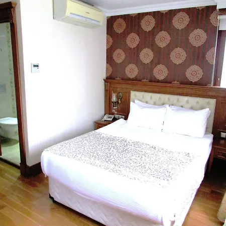 ラウソス 4*