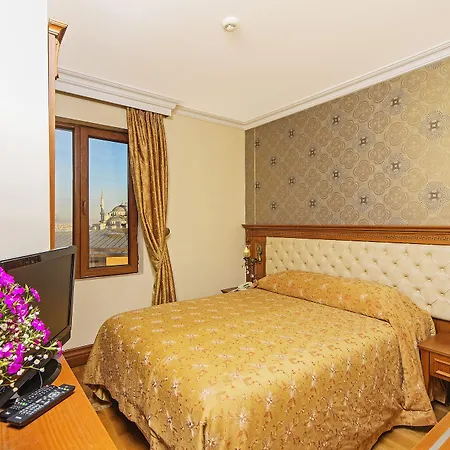 Hotel Lausos Sultanahmet 4*