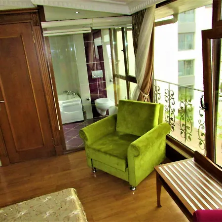 Hotel Lausos Sultanahmet 4*